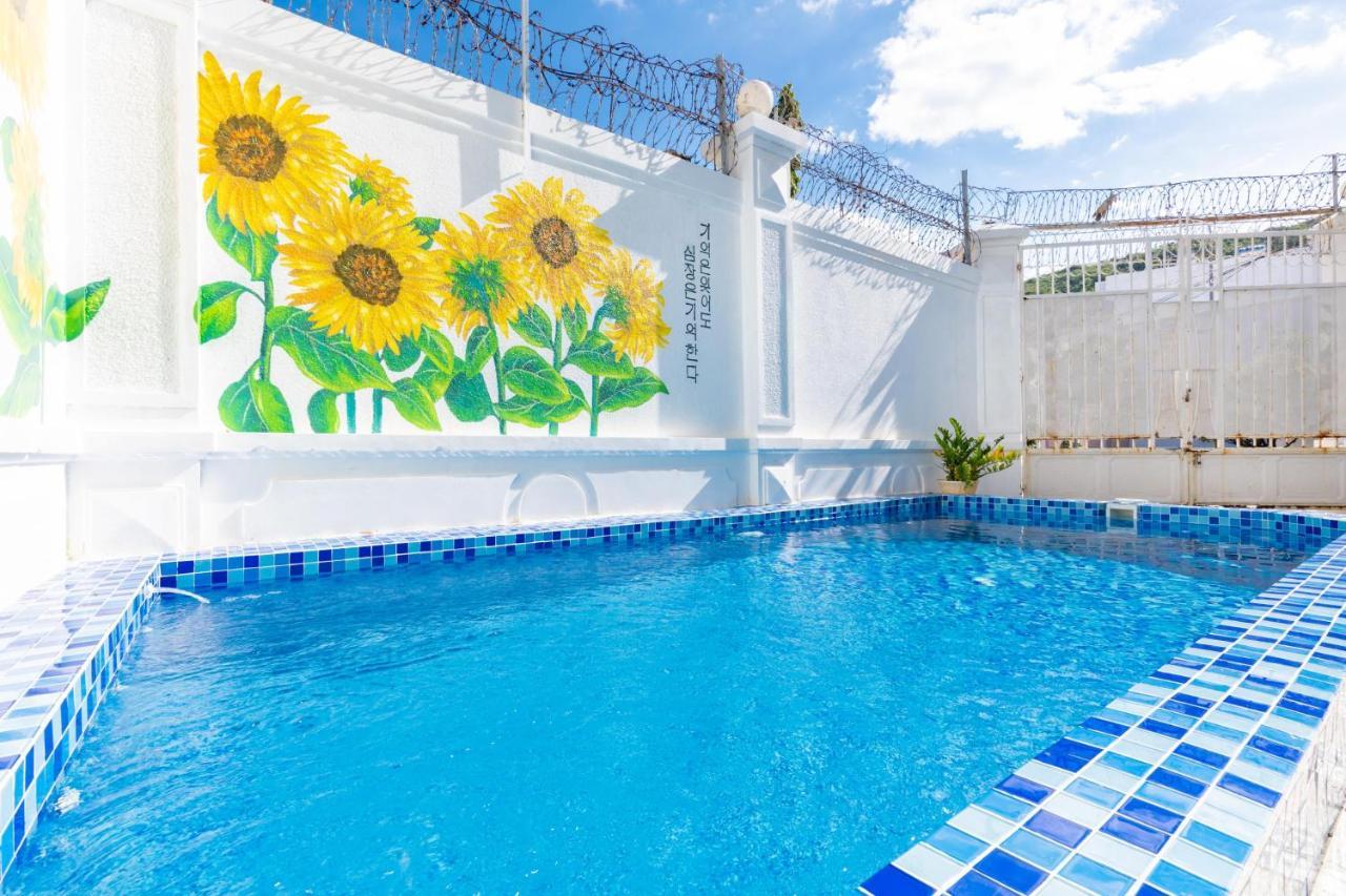Palm Villa 3 - 5Bedrooms In Center Vungtau Vung Tau Exterior photo